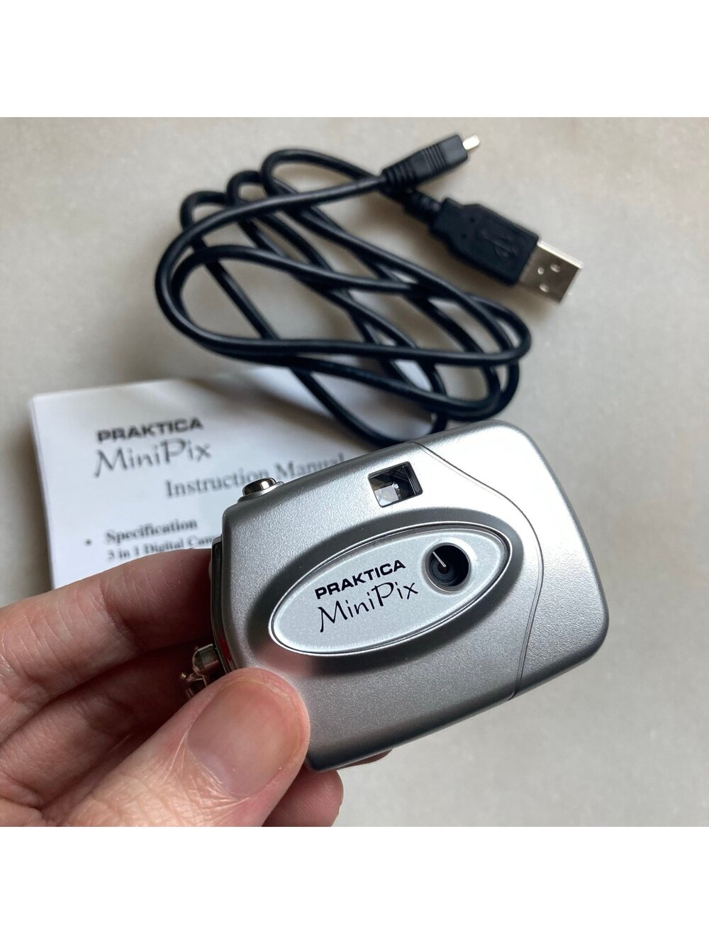 Praktica Minipix Lofi Mini Digital Toy Camera Keychain Tested